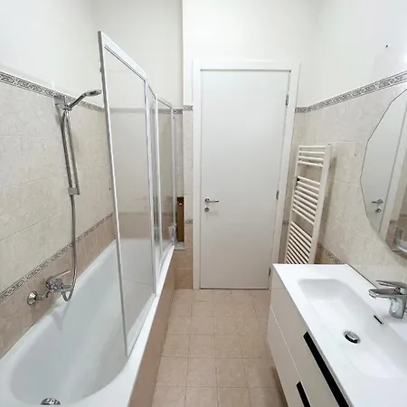 Torre D'Avorio: Renovated Apartment with Terrace Near City Center Rapallo Exterior photo