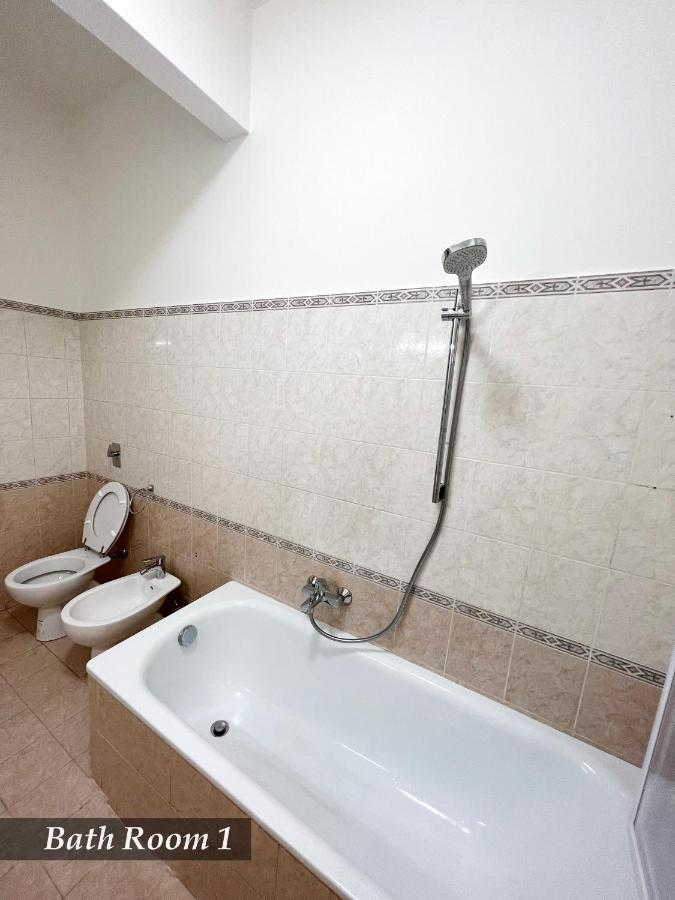 Welcome Riviera - Torre D'avorio 126 Mq Piu'terrazzo 25 Mq - Totalmente Rinnovato- 250 M Dal Centro - Sky E Netflix - Parcheggio A Pagamento 15 Euro Al Giorno Da Prenotare In Anticipo Salvo Disponibilita A 650 M * Rapallo